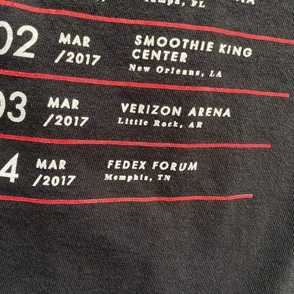 Twenty One Pilots Chest Approx. 17'' Emotional Roadshow 2017 Graphic T-Shirt - Picture 9 of 12